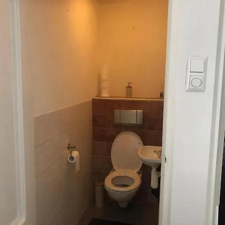 Unique In With Large Garden Chalet *