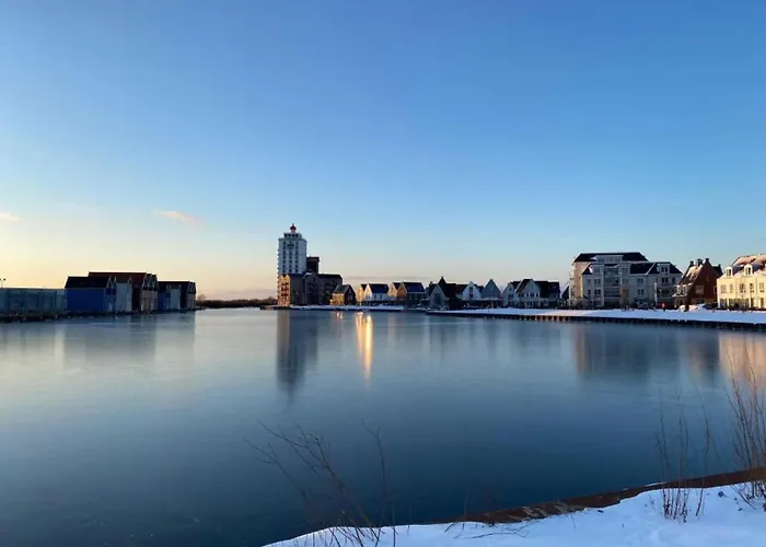 Alpehytte In Near Veluwemeer *
