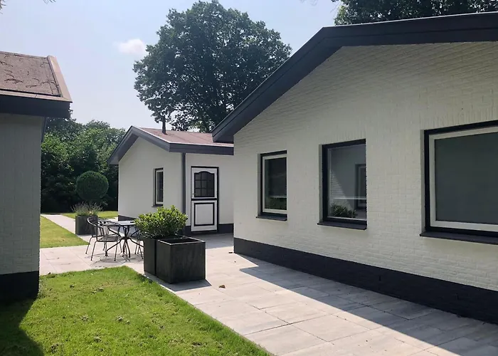 In Near Veluwemeer Chalet Harderwijk