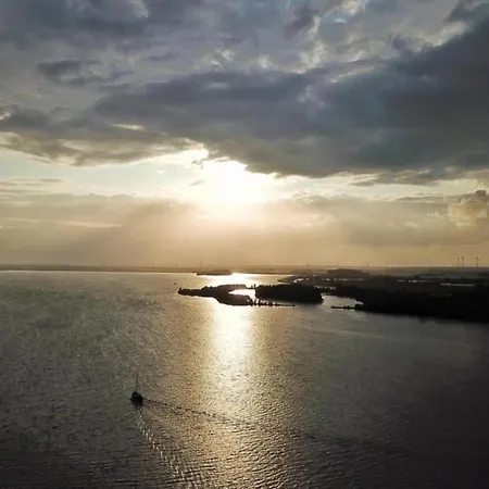 Horská chata In Near Veluwemeer